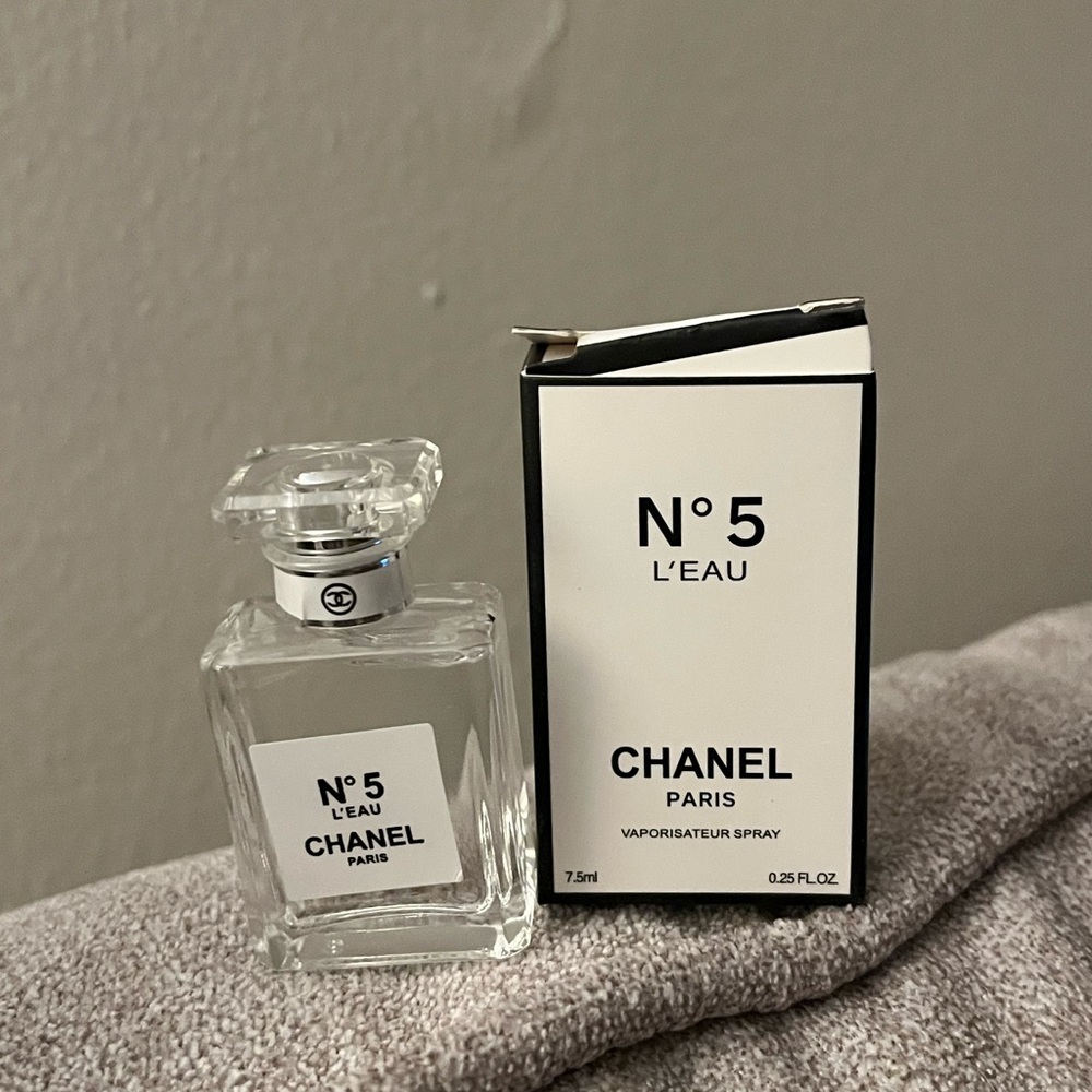Chanel No5 L'Eau 7.5ml/0.25fl.oz. Mini Dabber